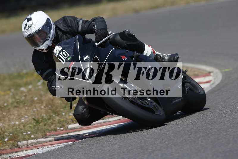 /Archiv-2023/28 05.06.2023 Moto Club Anneau du Rhin/vert-medium/10